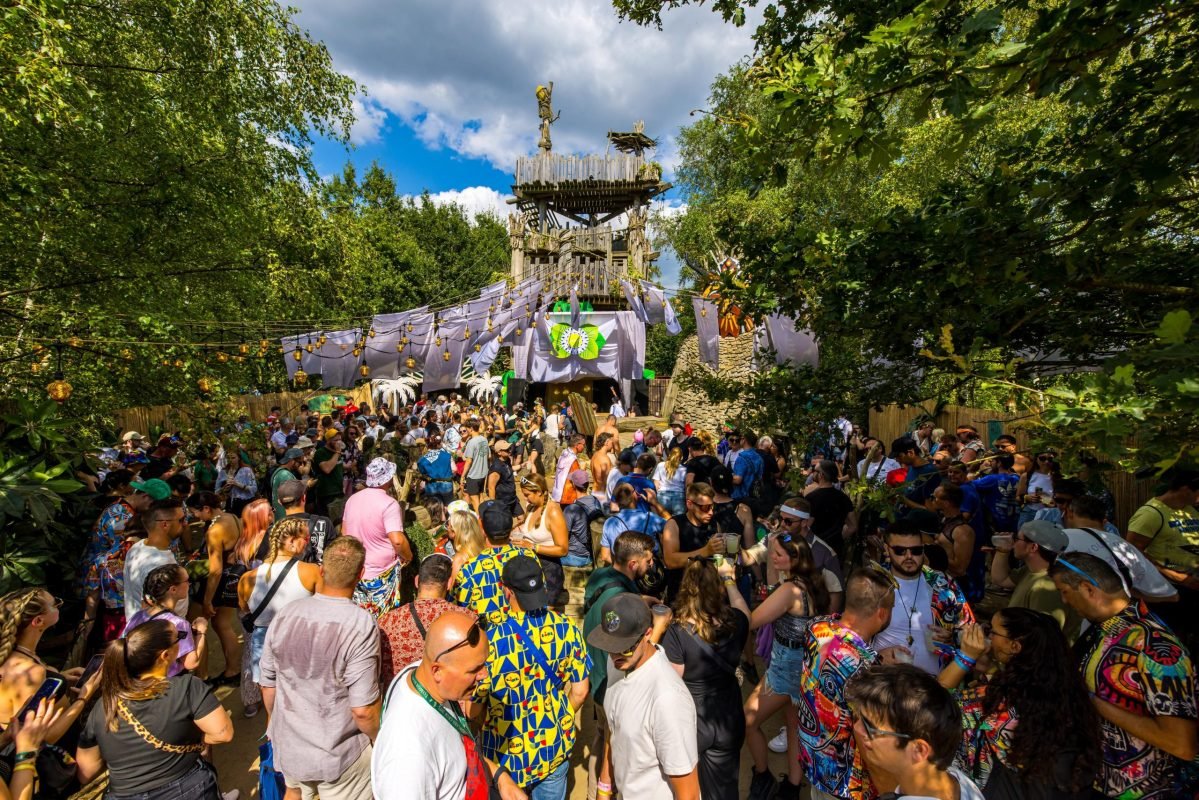 Tomorrowland 19 | BYND Wear